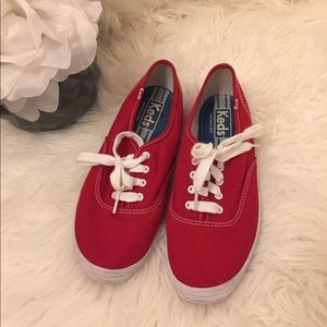 Red Keds! Size 7